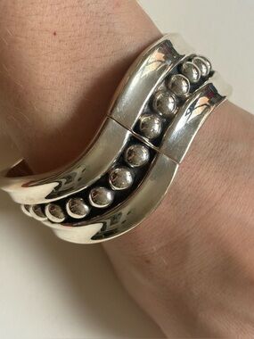 Sterling Silver Hinged Wide Bangle Bracelet 925 Mexico VTG Taxco – Heavy 60g